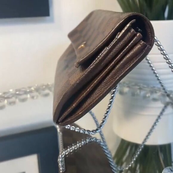 ⭐️Louis Vuitton Damier Ebene Sarah Wallet - Picture 3 of 12